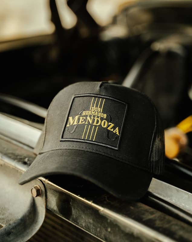 Gorra Los Hermanos Mendoza